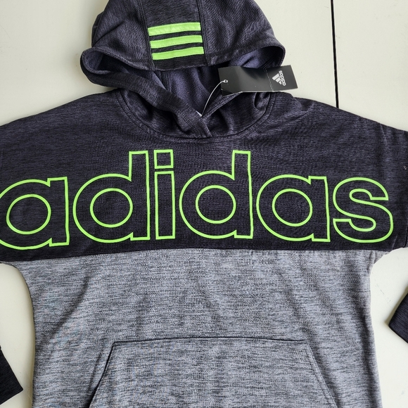 NWT Adidas Charcoal Gray Green Logo Pullover Fleece Hoodie Kids M (10-12) - Picture 3 of 8
